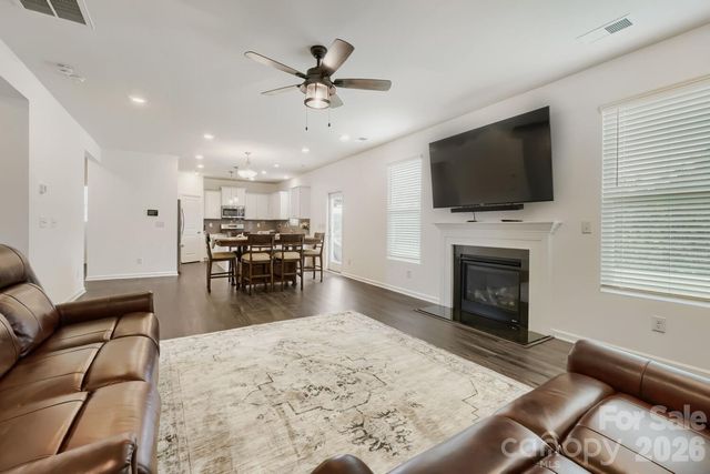 133 Dawn Run Loop, Mooresville, NC 28115