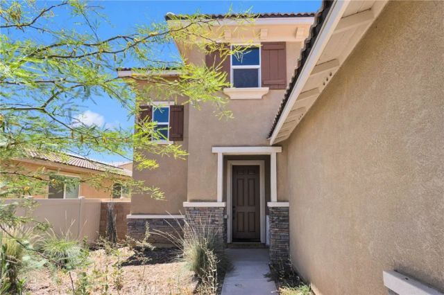 13097 Lancaster, Hesperia, CA 92344