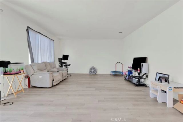 13097 Lancaster, Hesperia, CA 92344