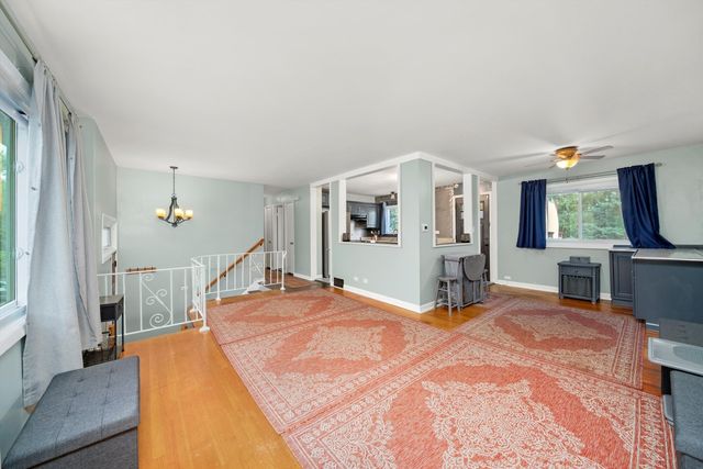 8601 S Kean Avenue, Hickory Hills, IL 60457