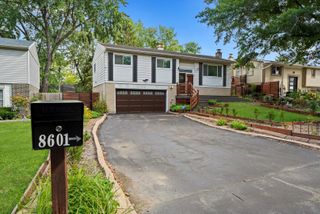 8601 S Kean Avenue, Hickory Hills, IL 60457