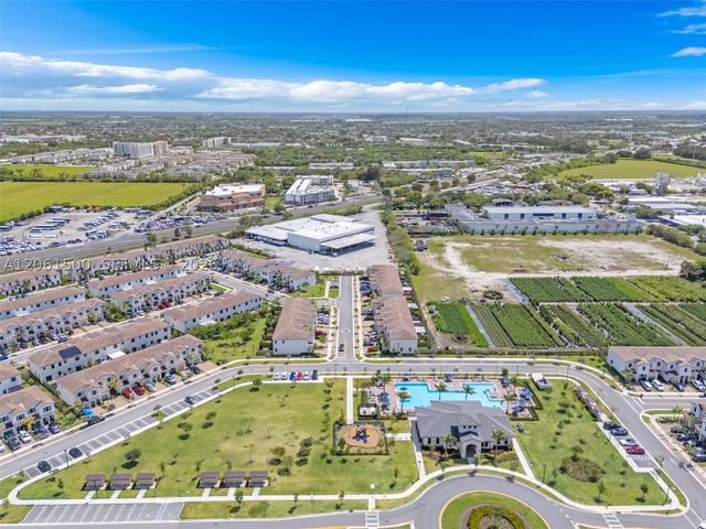 23052 SW 129th Pl, Miami, FL 33170
