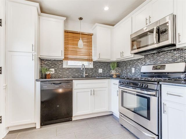 1614 Oxford Way, Oklahoma City, OK 73120