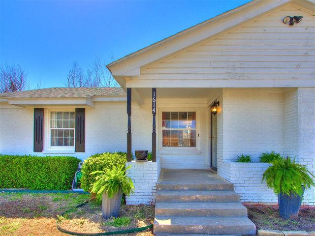 1614 Oxford Way, Oklahoma City, OK 73120