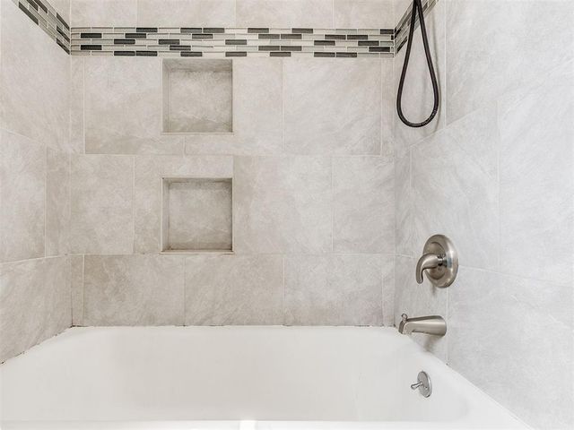 1614 Oxford Way, Oklahoma City, OK 73120