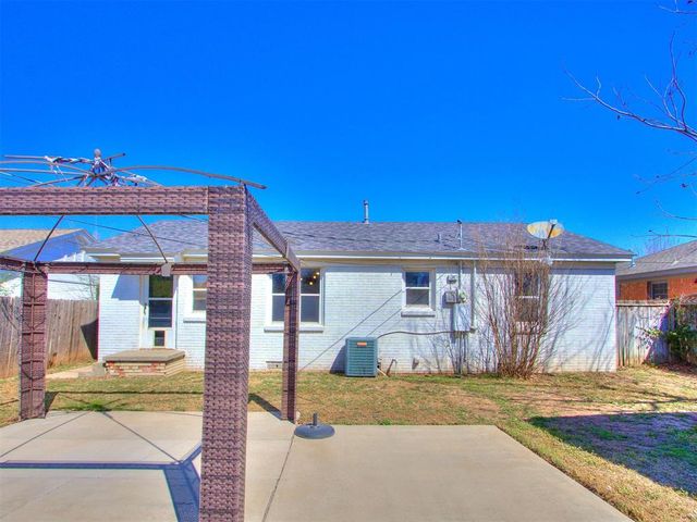 1614 Oxford Way, Oklahoma City, OK 73120