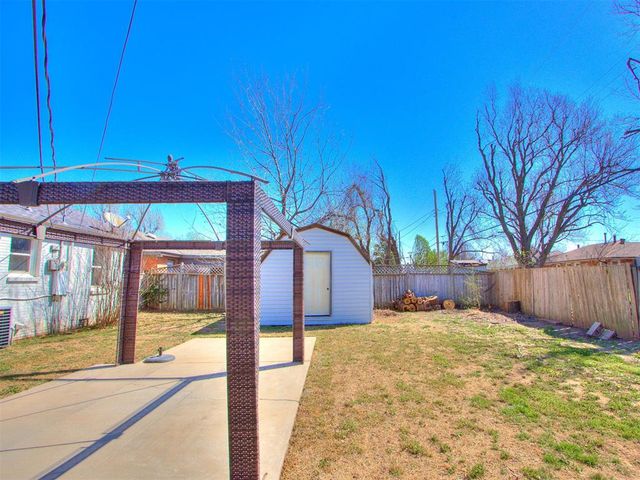 1614 Oxford Way, Oklahoma City, OK 73120