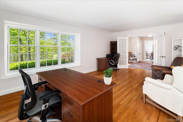 58 Lake Road, Katonah, NY 10536