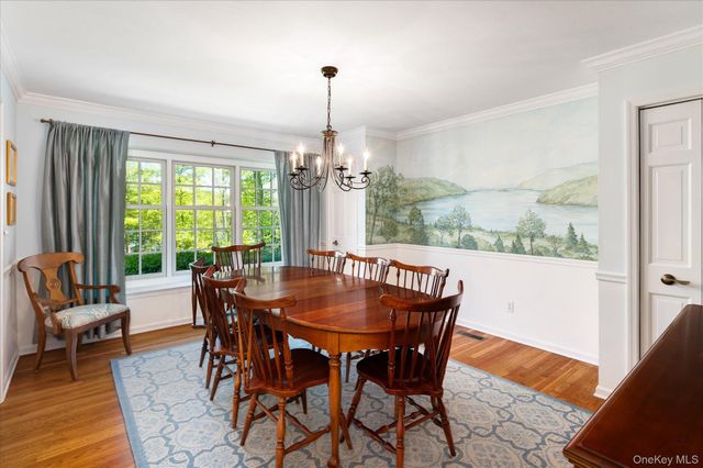 58 Lake Road, Katonah, NY 10536