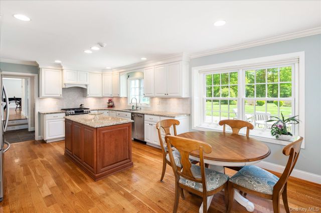 58 Lake Road, Katonah, NY 10536