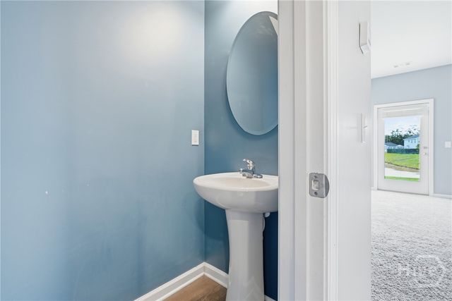 175 Vale Loop, Savannah, GA 31405