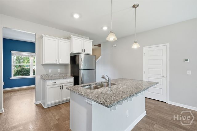 175 Vale Loop, Savannah, GA 31405
