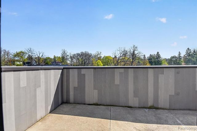 804 N Main Street 3A, Rochester, MI 48307