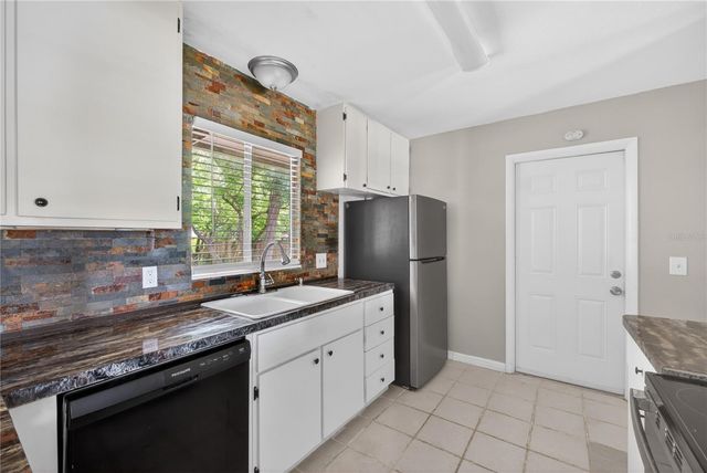 1334 STATELY OAKS DRIVE NW, Winter Haven, FL 33881