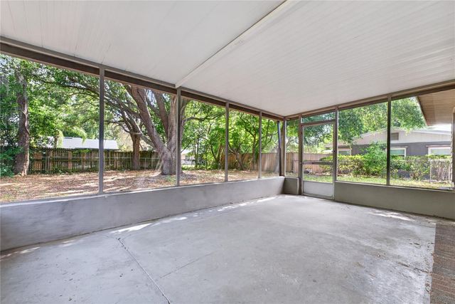 1334 STATELY OAKS DRIVE NW, Winter Haven, FL 33881