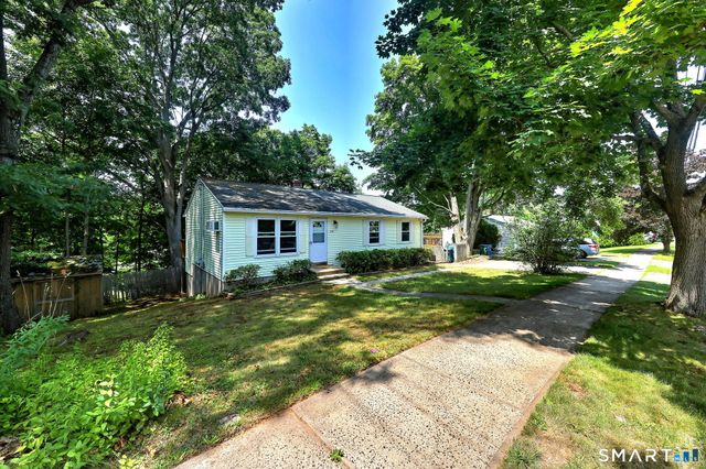 232 Anns Farm Road, Hamden, CT 06518