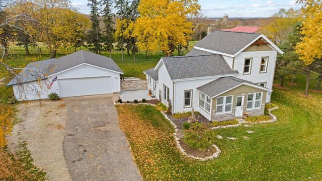 2032 Wabasha Avenue, Saint Charles, MN 55972