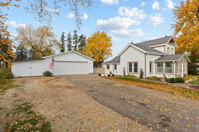 2032 Wabasha Avenue, Saint Charles, MN 55972