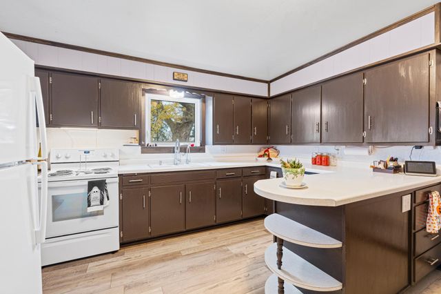 2032 Wabasha Avenue, Saint Charles, MN 55972