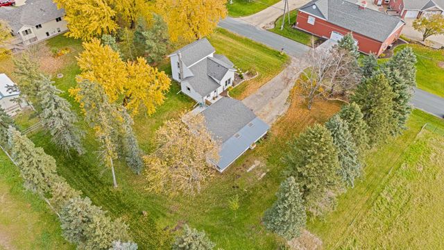 2032 Wabasha Avenue, Saint Charles, MN 55972