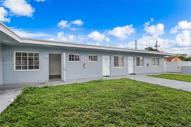5511 SW 20th Street 2, West Park, FL 33023