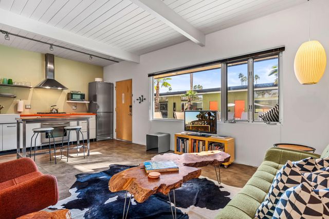 1611 S Calle Palo Fierro 4, Palm Springs, CA 92264