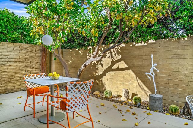 1611 S Calle Palo Fierro 4, Palm Springs, CA 92264