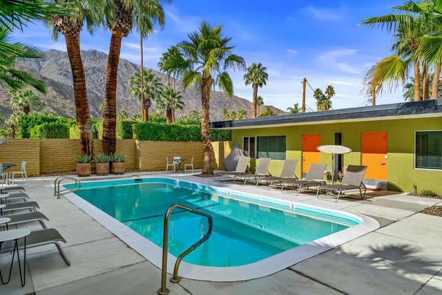 1611 S Calle Palo Fierro 4, Palm Springs, CA 92264
