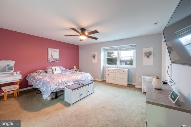 171 HOPEWELL LN, Telford, PA 18969