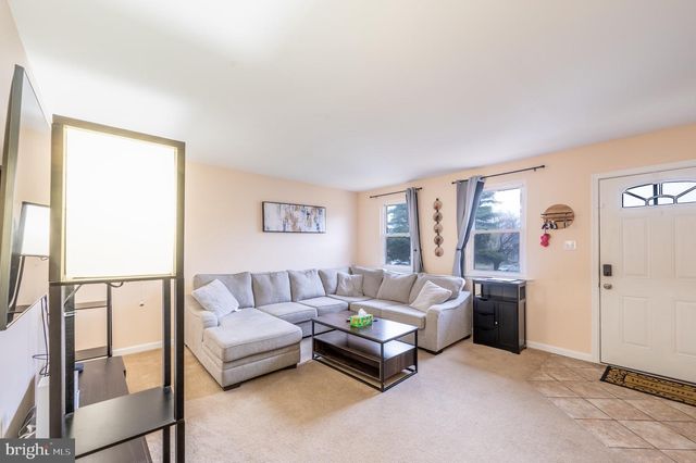 171 HOPEWELL LN, Telford, PA 18969