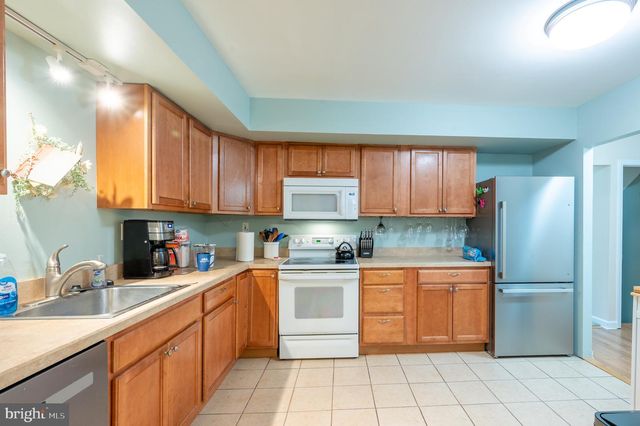 171 HOPEWELL LN, Telford, PA 18969