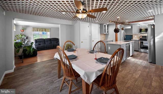 59 QUAKER RD, Parkesburg, PA 19365