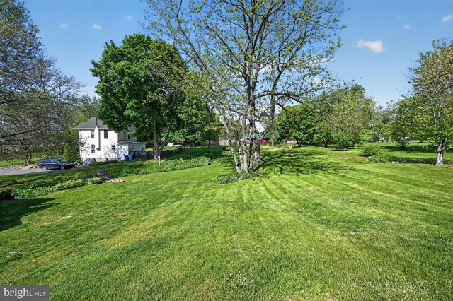 59 QUAKER RD, Parkesburg, PA 19365