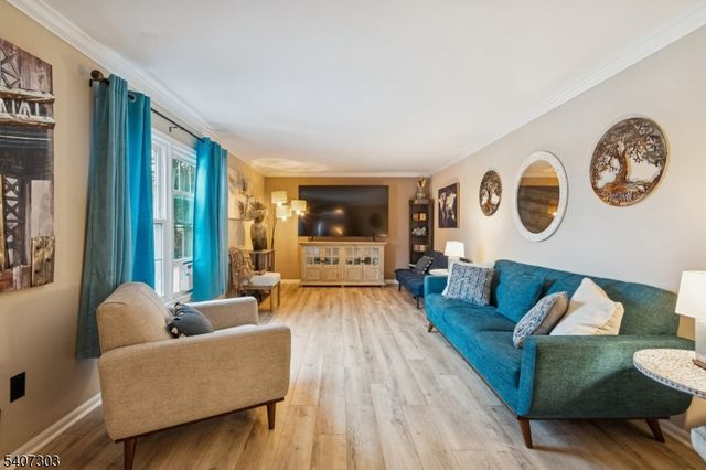 29 Woodside Dr, Rockaway Twp., NJ 07866