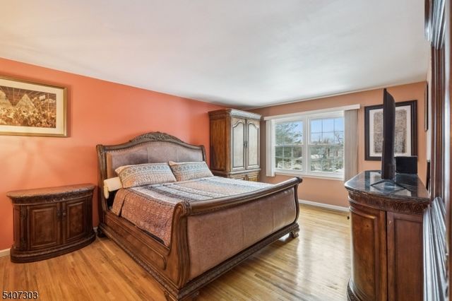 29 Woodside Dr, Rockaway Twp., NJ 07866