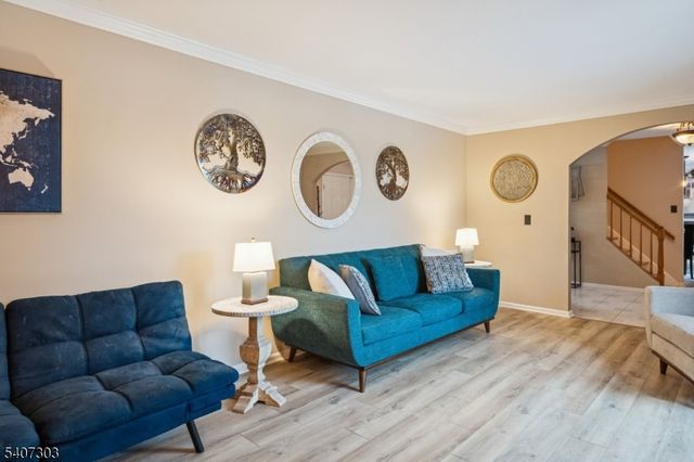 29 Woodside Dr, Rockaway Twp., NJ 07866