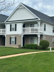 159 Brandy Mill Circle B, High Ridge, MO 63049