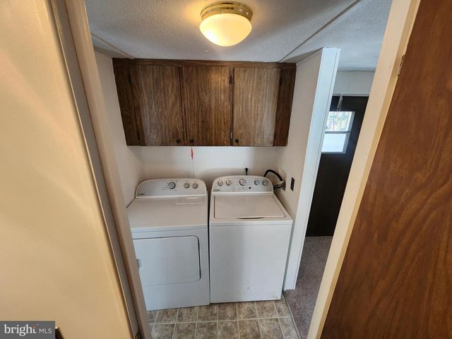 6101 GLEBE RUN RD, Partlow, VA 22534