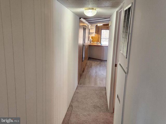 6101 GLEBE RUN RD, Partlow, VA 22534