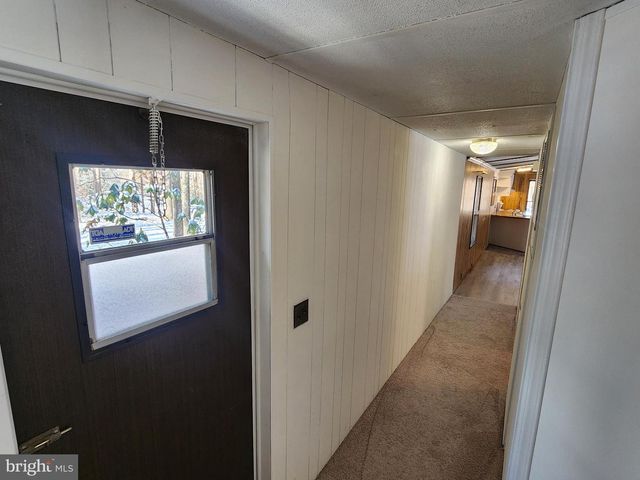 6101 GLEBE RUN RD, Partlow, VA 22534