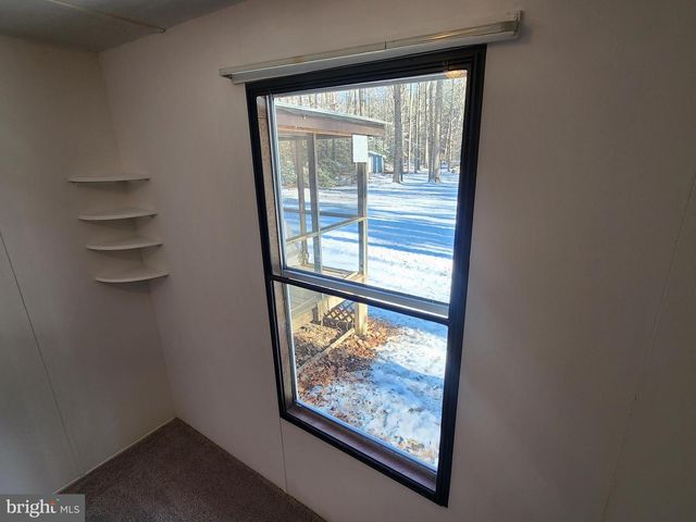 6101 GLEBE RUN RD, Partlow, VA 22534