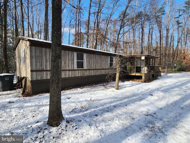 6101 GLEBE RUN RD, Partlow, VA 22534