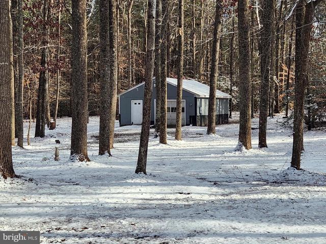 6101 GLEBE RUN RD, Partlow, VA 22534