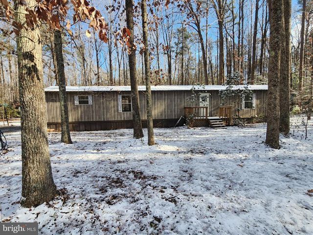 6101 GLEBE RUN RD, Partlow, VA 22534