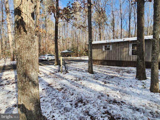 6101 GLEBE RUN RD, Partlow, VA 22534