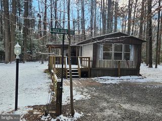 6101 GLEBE RUN RD, Partlow, VA 22534