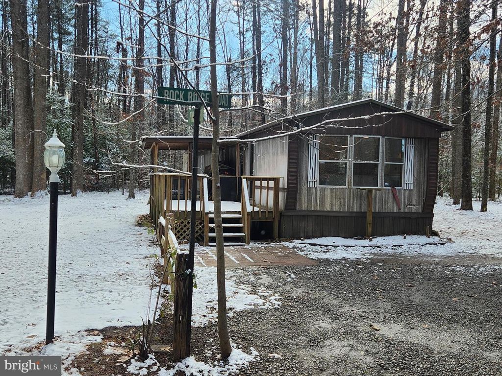 6101 GLEBE RUN RD, Partlow, VA 22534