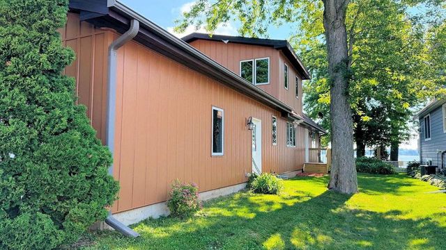 N10598 Howard Drive, Fox Lake, WI 53933