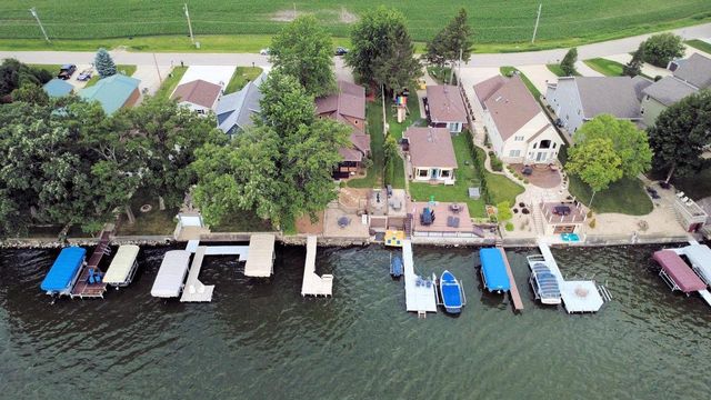 N10598 Howard Drive, Fox Lake, WI 53933