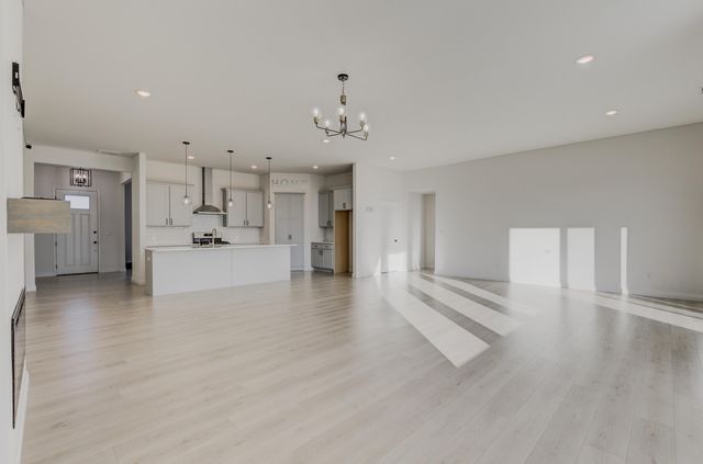 820 ANGELS REST WAY, Columbia, MO 65203